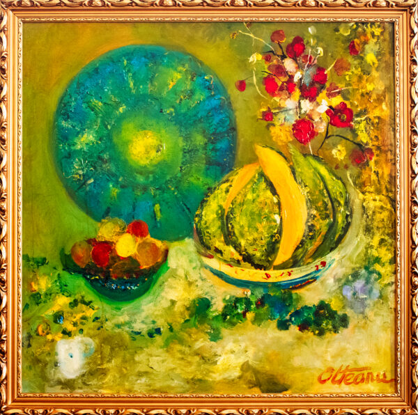 natura-statica-cu-melon-si-farfurie-solara